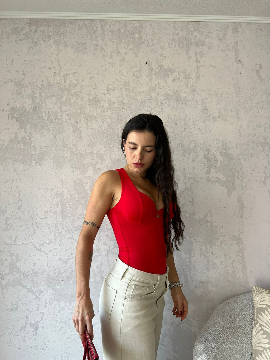BODY KIRA